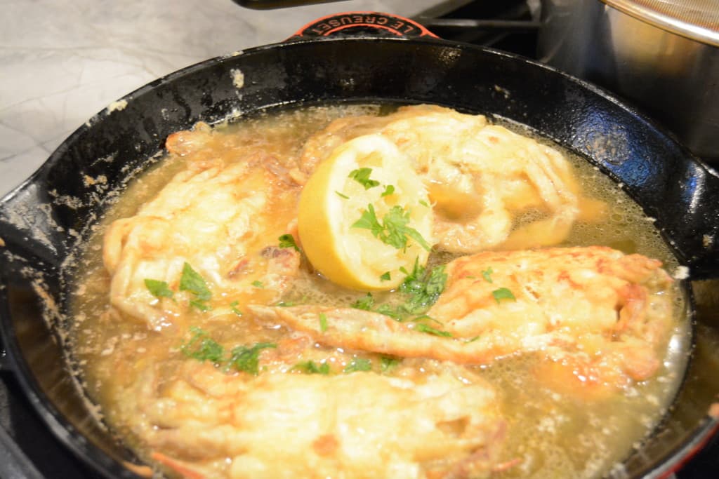 includes soft shel crab parissienne 045